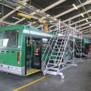 Special equipment for vehicle - Special ladder for vehicles with foldable and height-adjustable upper protection ring