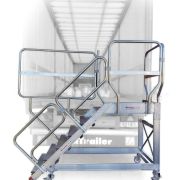 Scala speciale per automezzi - Special ladder for vehicles with foldable and height-adjustable upper protection ring