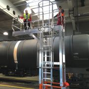 Altre scale speciali per treni - équipements spéciaux pour la maintenance des trains.