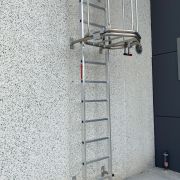 Vertical fixed ladder SVS.1 - Vertical safety ladder with landing