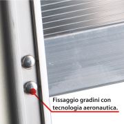 ND - Scala a forbice in alluminio a doppia salita - Double sided A-frame ladder with wide rungs.