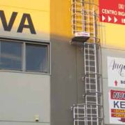 Scala alla marinara SVS - Vertical Fixed Ladder with Safety Cage