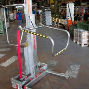 HW-I.EL 150 BR - Electric lifter with adjustable reel holder forks and reel-locking boom