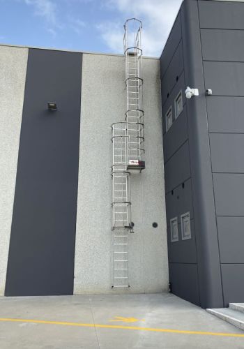 Vertical fixed ladder SVS.1